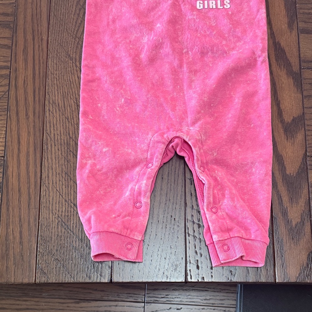 Baby Girl Lot; 3 6-9M Outfits. Spice Girls, Nicole Miller, Children’s place - Picture 6 of 10